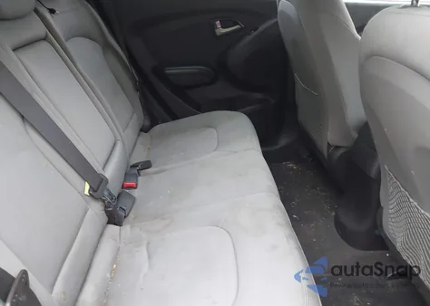 2010 Hyundai Tucson Gls z USA, uszkodzony, nr VIN KM8JT3AC3AU079630